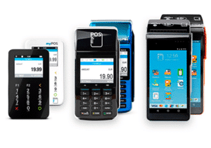 Mehrere mobile myPOS Terminals in schwarz, weiß, blau und rot - Zahlungsterminals als Kassenhardware im Kassensystem
